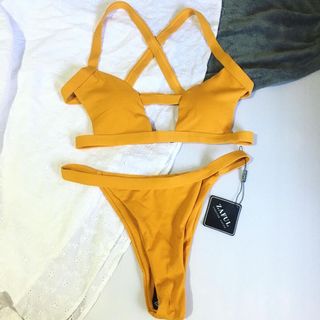 (Category: ) located in . Submitted by wavydaisy (Listing ID 1116999346, Image 1). Description: .