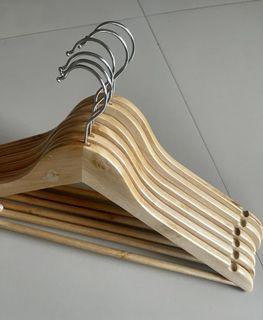 6 pcs Wooden Hanger for clothes