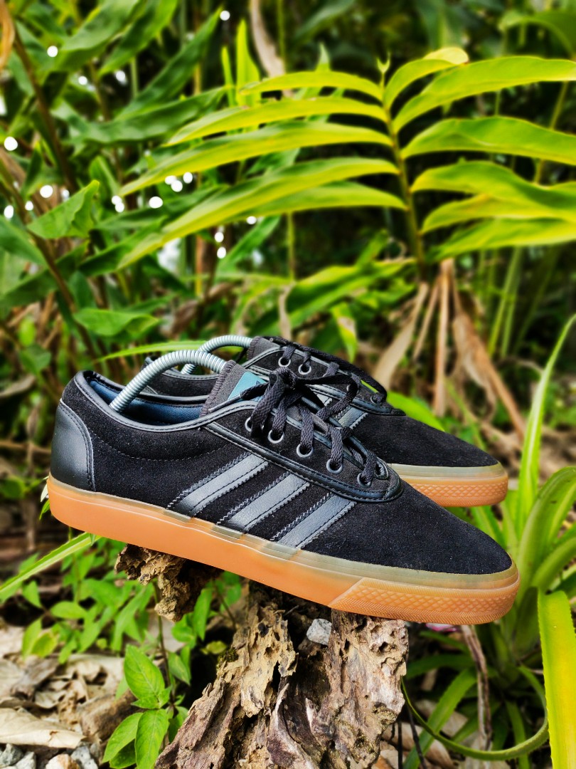 Adidas originals shop nizza gum sole