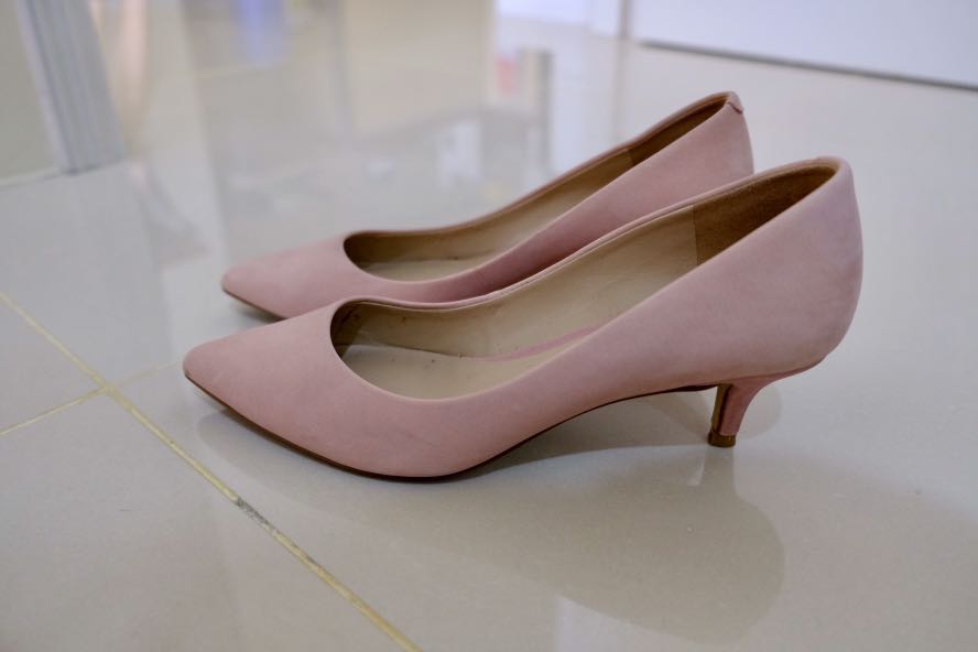 Light pink kitten heels clearance