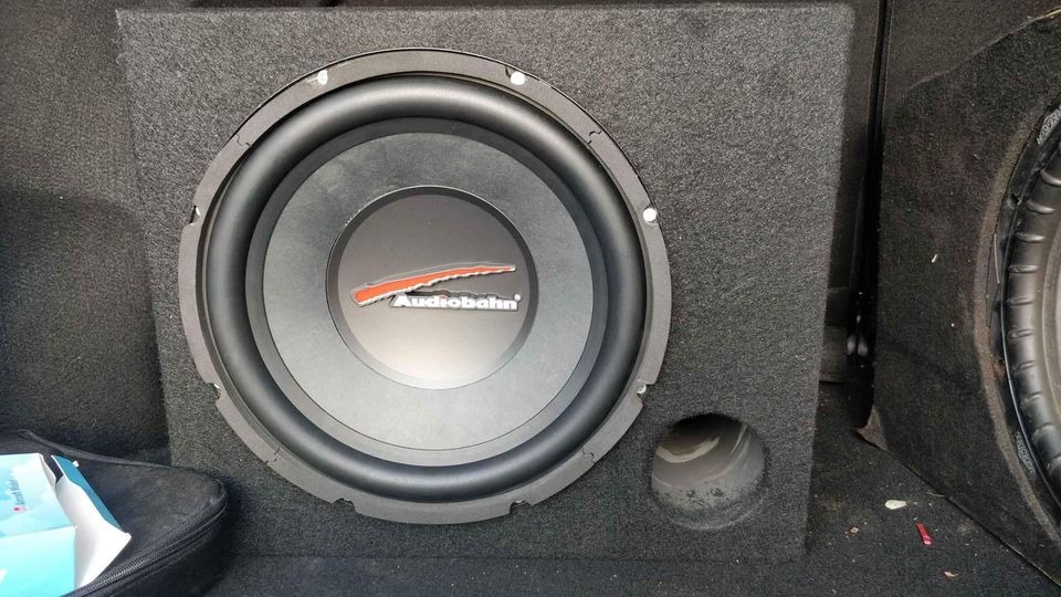 2 12 inch audiobahn subs in box online