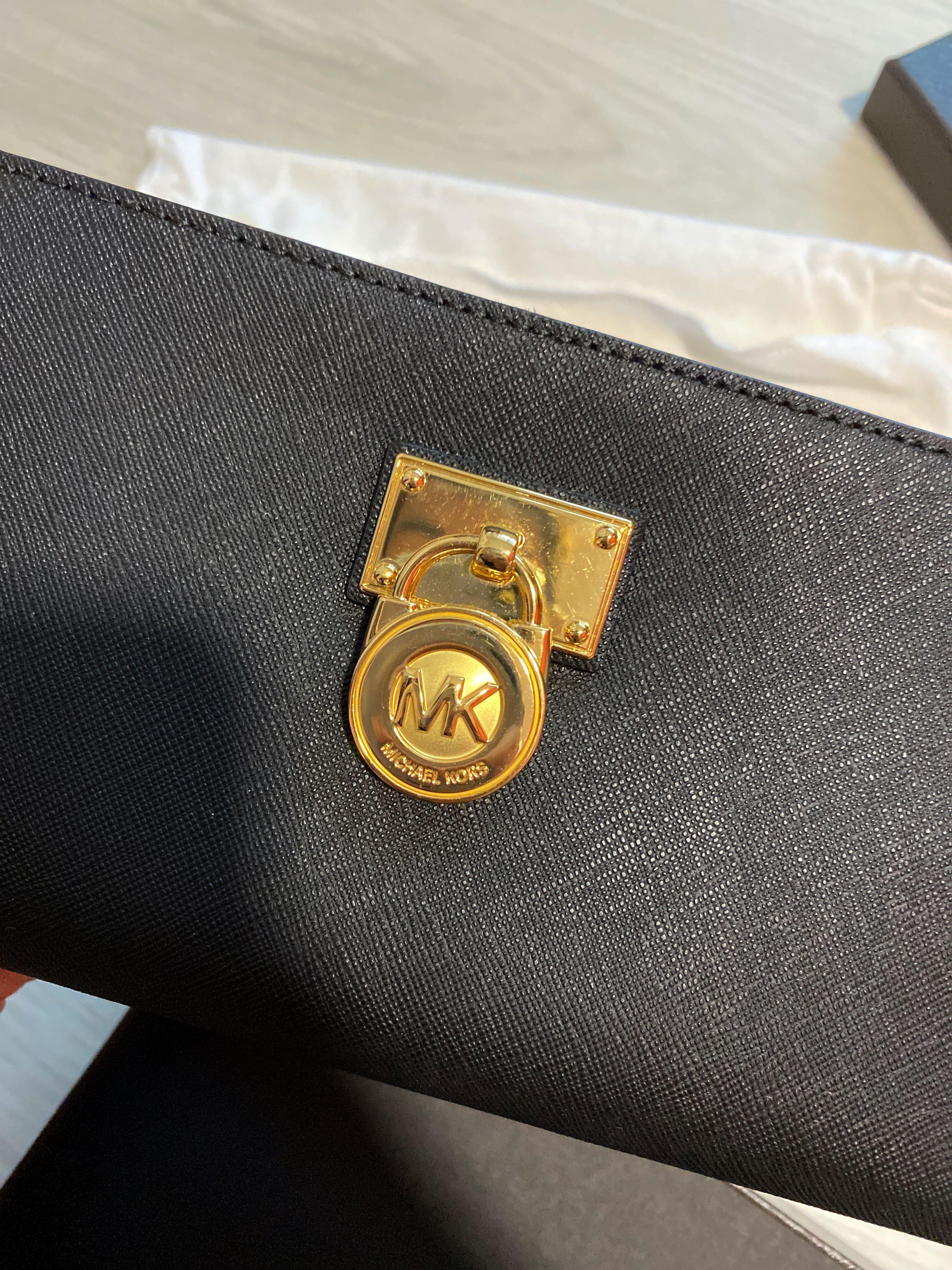 BN Michael Kors Hamilton Traveler Leather Wallet Women s Fashion Bags Wallets Wallets Card Holders on Carousell