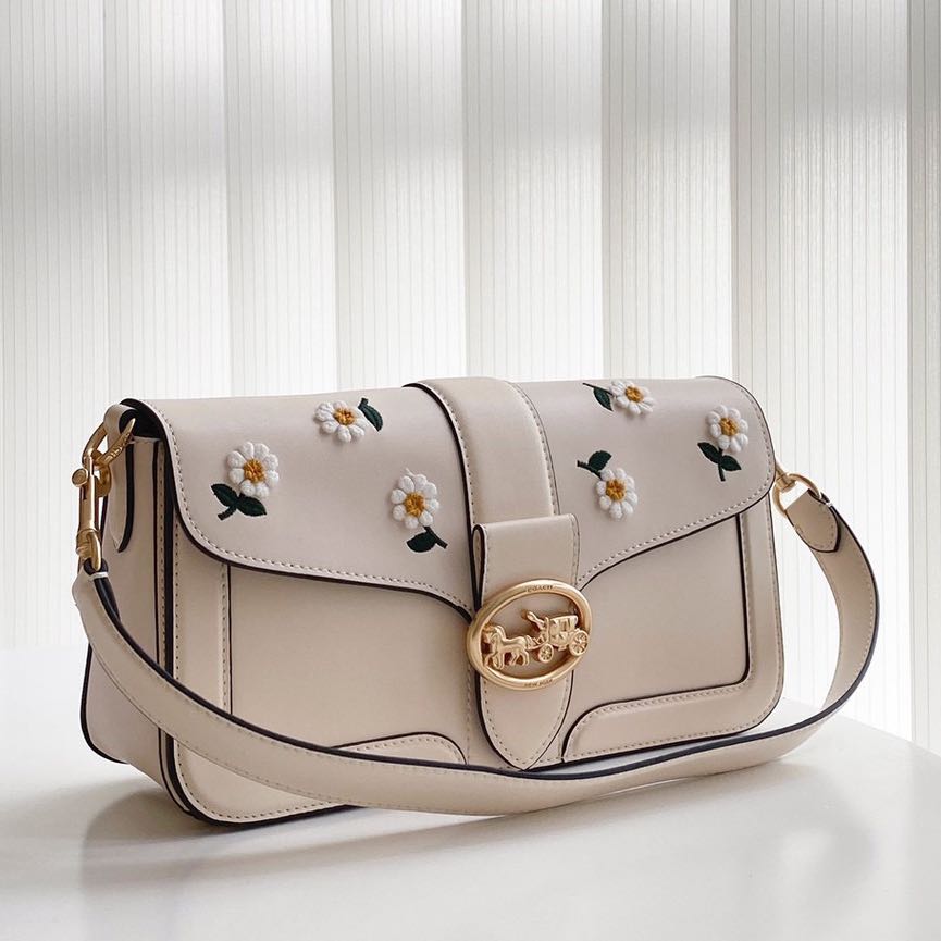 Daisy said online bags