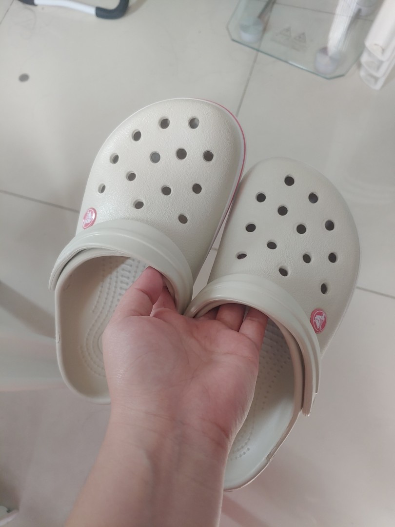 Crocs Crocband Stucco/Melon M4/W6, Women's Fashion, Footwear, Slippers and  slides on Carousell