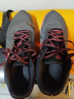 Decathlon running shoes, sport shoes, Women's Fashion, Footwear, Sneakers  on Carousell