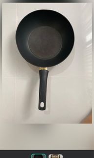 (Category: ) located in . Submitted by dusedgoods (Listing ID 1118635264, Image 1). Description: .