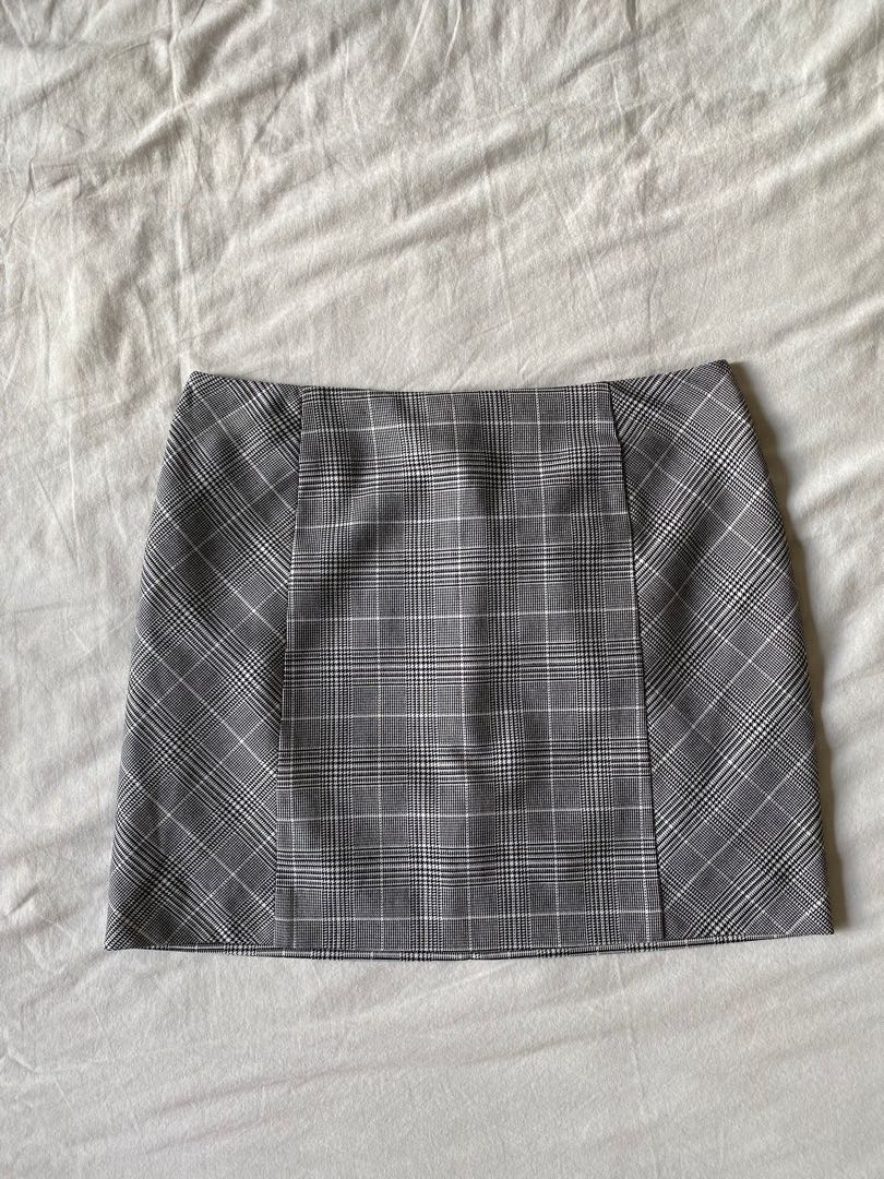 hm mini skirt
