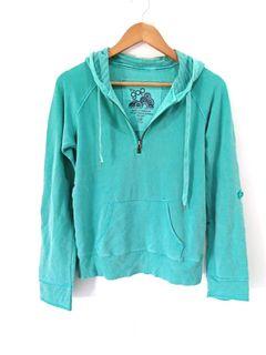 Hoodie gap