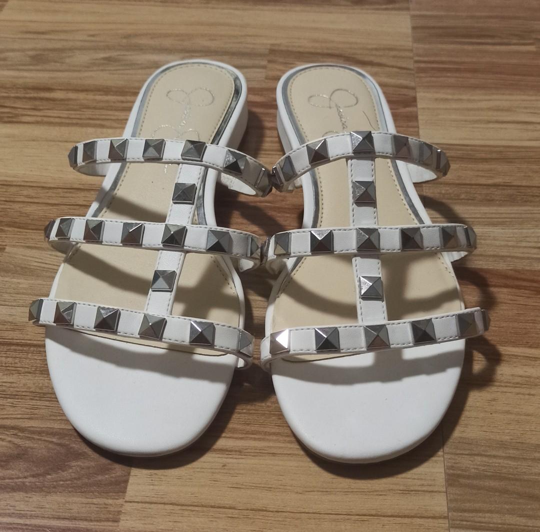 Jessica simpson caira 2 on sale studded sandals