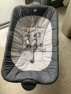JOIE Baby Rocking Chair/ bouncer