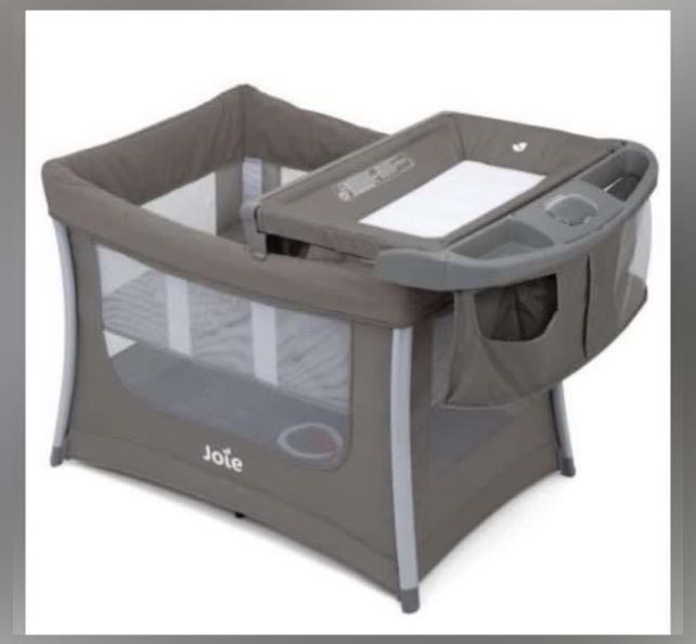 Joie illusion 2025 travel cot review