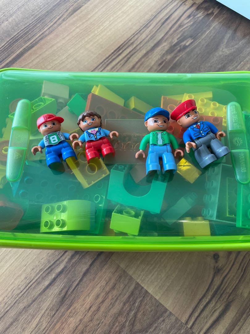Lego (Category: Lego & Building Sets) located in Singapore. Submitted by aaaaplus (Listing ID 1118658921, Image 3). Description: For toddlers motor skills. It’s a good play for toddlers. All are big bricks. All are original, no imitation. All in good condition..