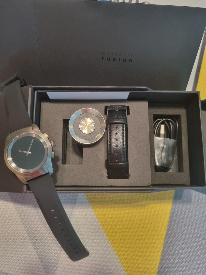 NoiseFit Fusion Hybrid Smart Watch with Leather Strap Classic
