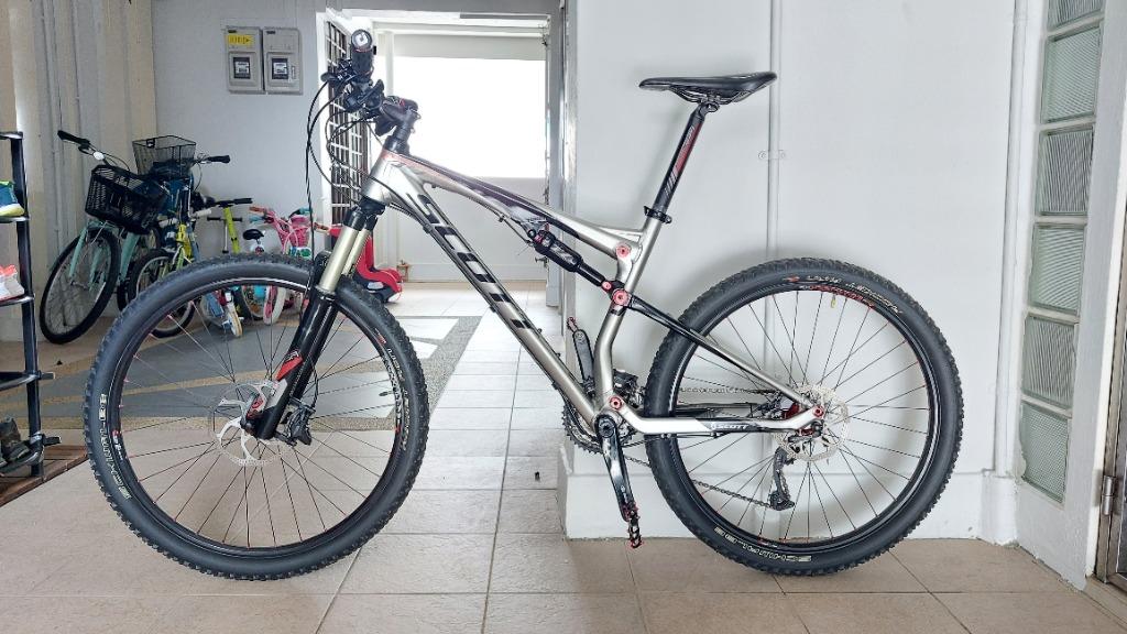 Scott Spark 26 alloy bike with lots of upgraded parts