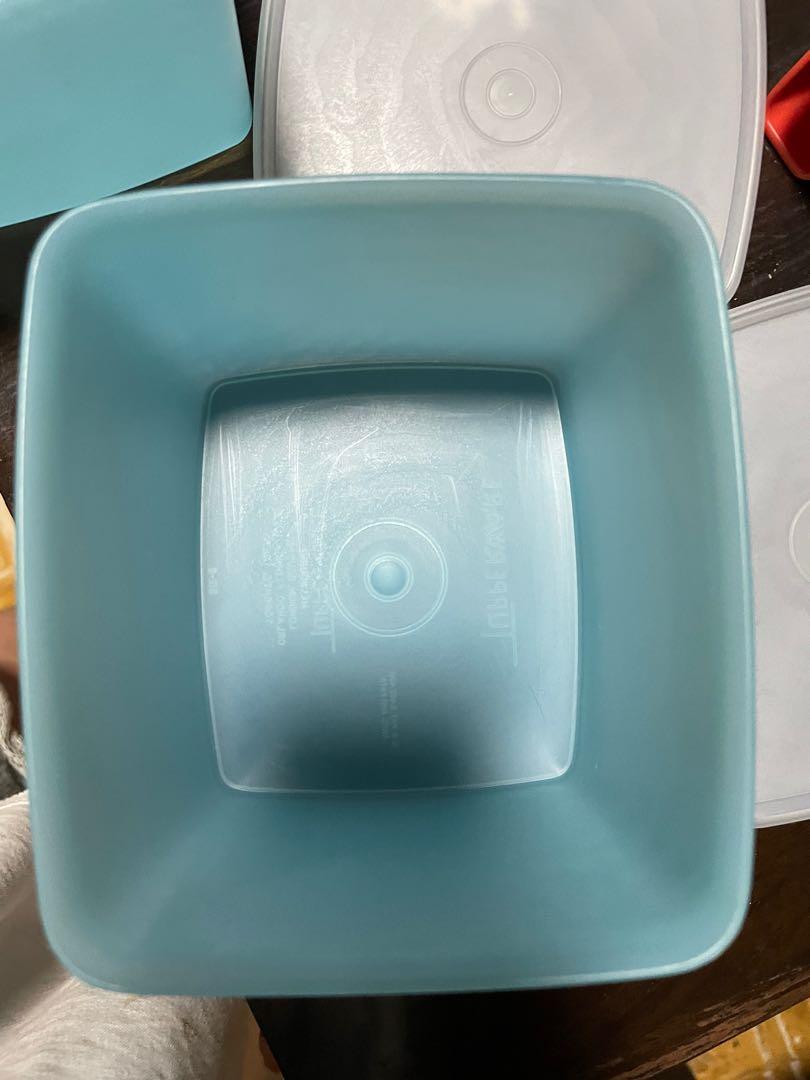 Small plastic container (Category: Storage Boxes & Baskets) located in Quezon City. Submitted by garagesalemom (Listing ID 1118754282, Image 1). Description: .