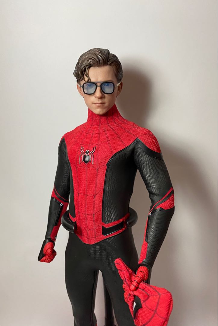 Hot toys spider man upgrade suit best sale