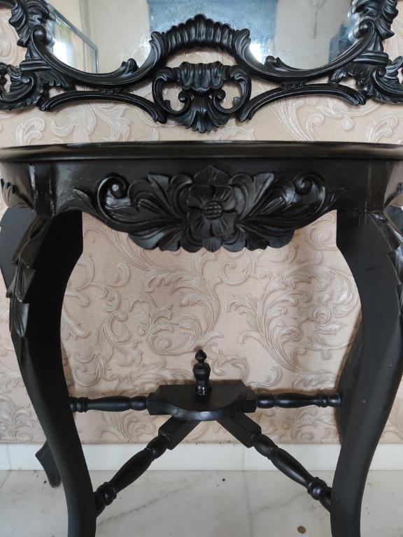 Table solid wood (Category: Tables & Sets) located in Singapore. Submitted by collections108 (Listing ID 1118670380, Image 3). Description: Old world charm table.