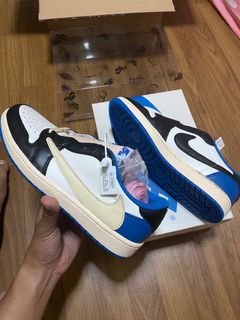 (Category: ) located in . Submitted by sneakersdude (Listing ID 1118634573, Image 1). Description: .