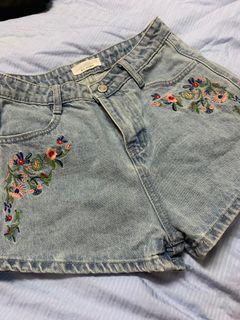 ❤️甜美可愛刺繡牛仔褲