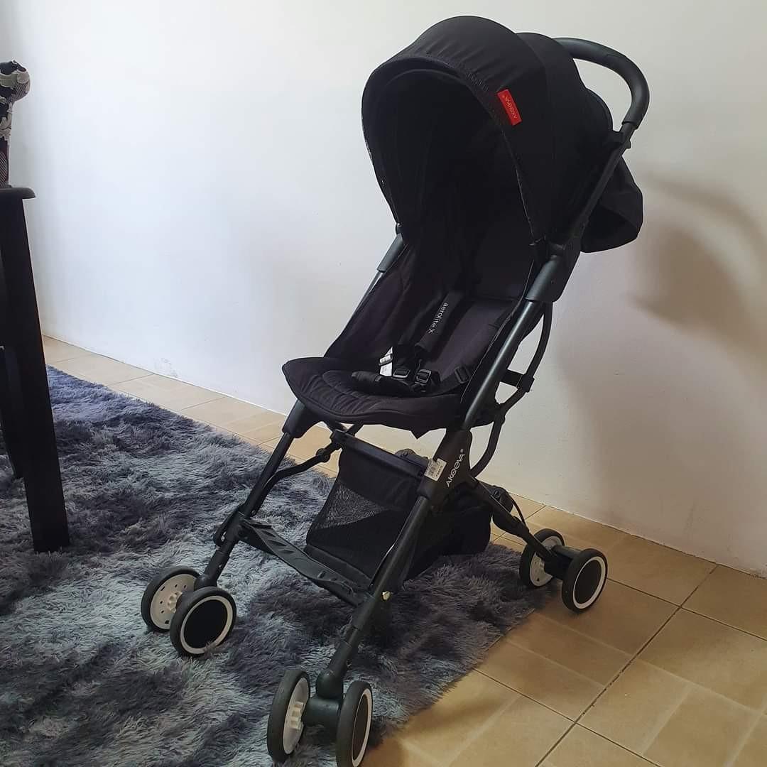 AKEEVA AEROLITE STROLLER FITS INSIDE OVERHEAD CABIN Babies Kids Going Out Strollers on Carousell