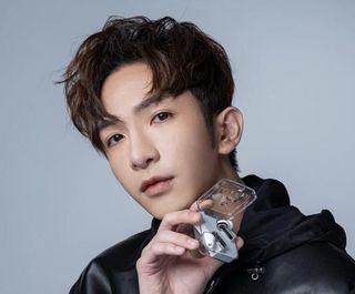 （分類：）位於 。 由 rogiadcim 提交（商品編號 1118861987，圖片 1）。簡介： 。