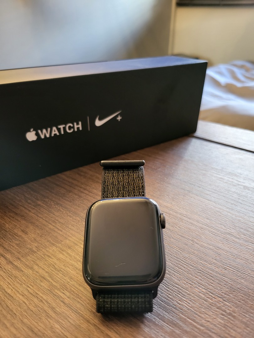 Apple watch series 4 Nike