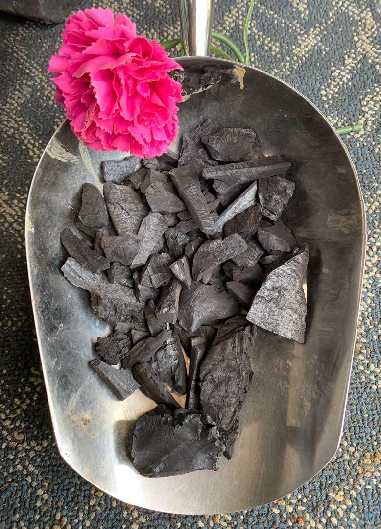 Charcoal . Organic . No chemical . 1 kg Horticultural Biochar activated