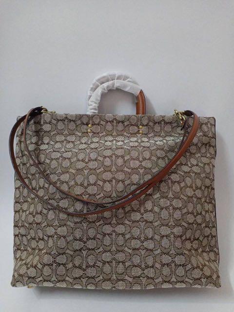 Rogue on sale tote coach