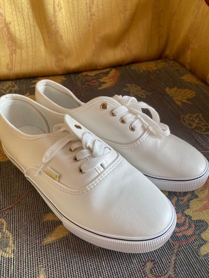 Crissa white top shoes