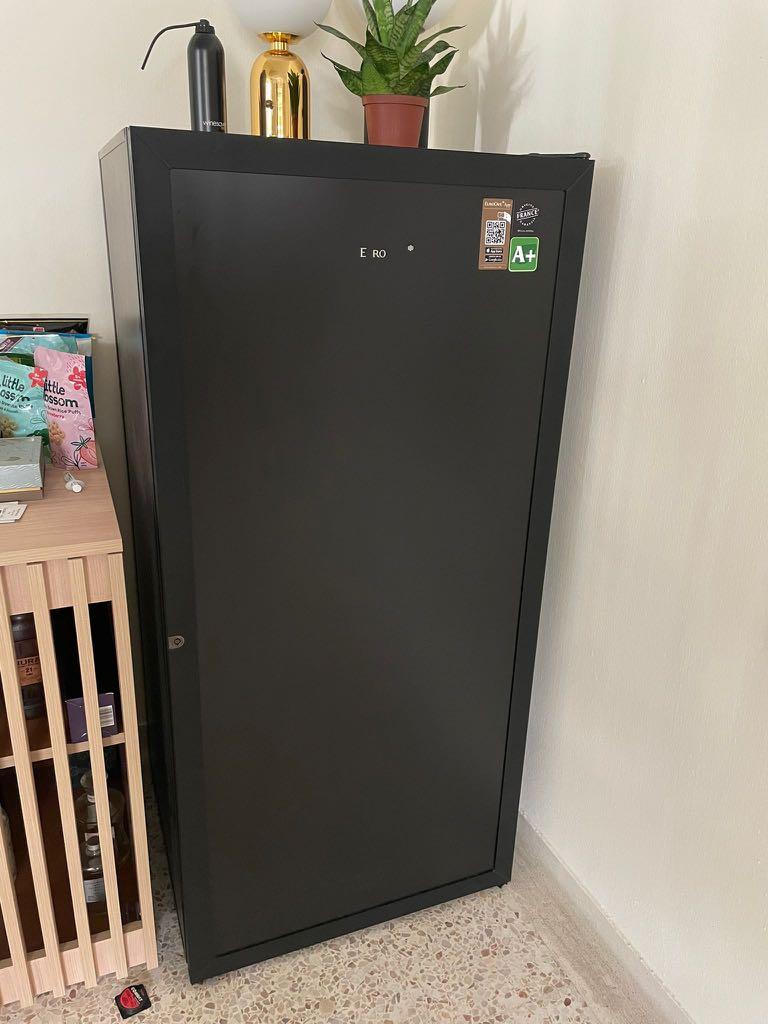 Eurocave wine fridge 144 bottles, TV & Home Appliances, Kitchen