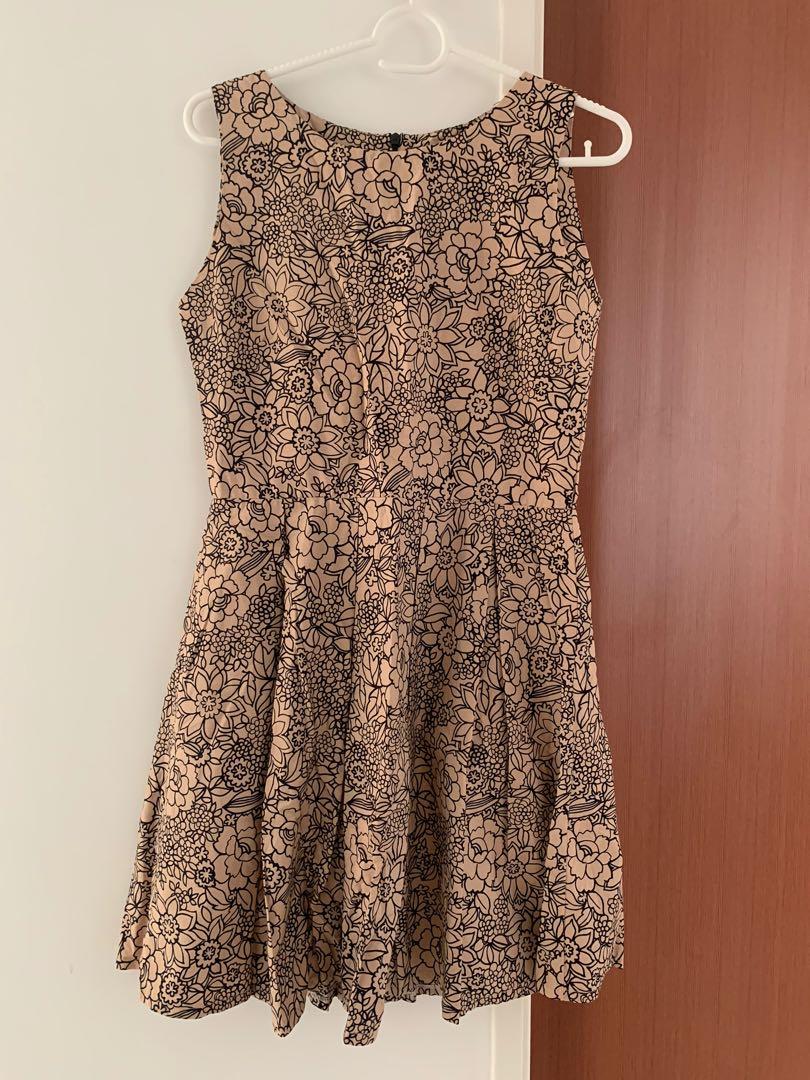 Floral Structured Dress Women S Fashion Dresses Sets Dresses On Carousell