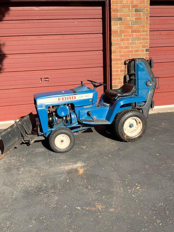 Ford LGT 100 Lawn Tractor Cars Cars for Sale on Carousell