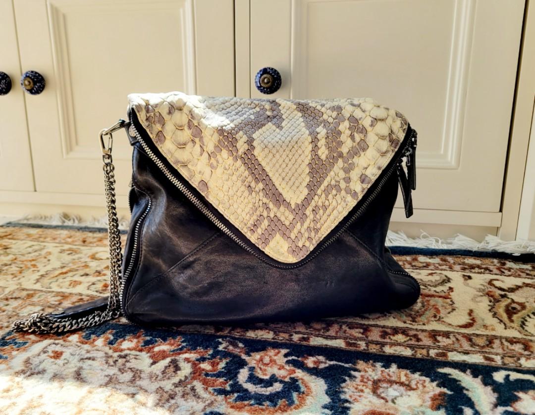 Boyy bag slash hotsell medium