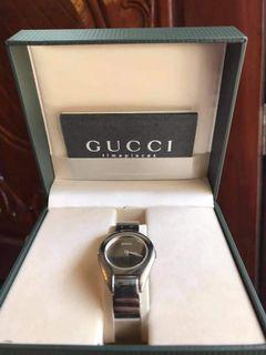 Gucci 6700R Saphire Crystal Belt Buckle Bracelet Steel Mirror Dial Quartz Watch