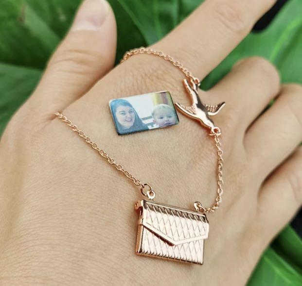 Gold sale necklace couple