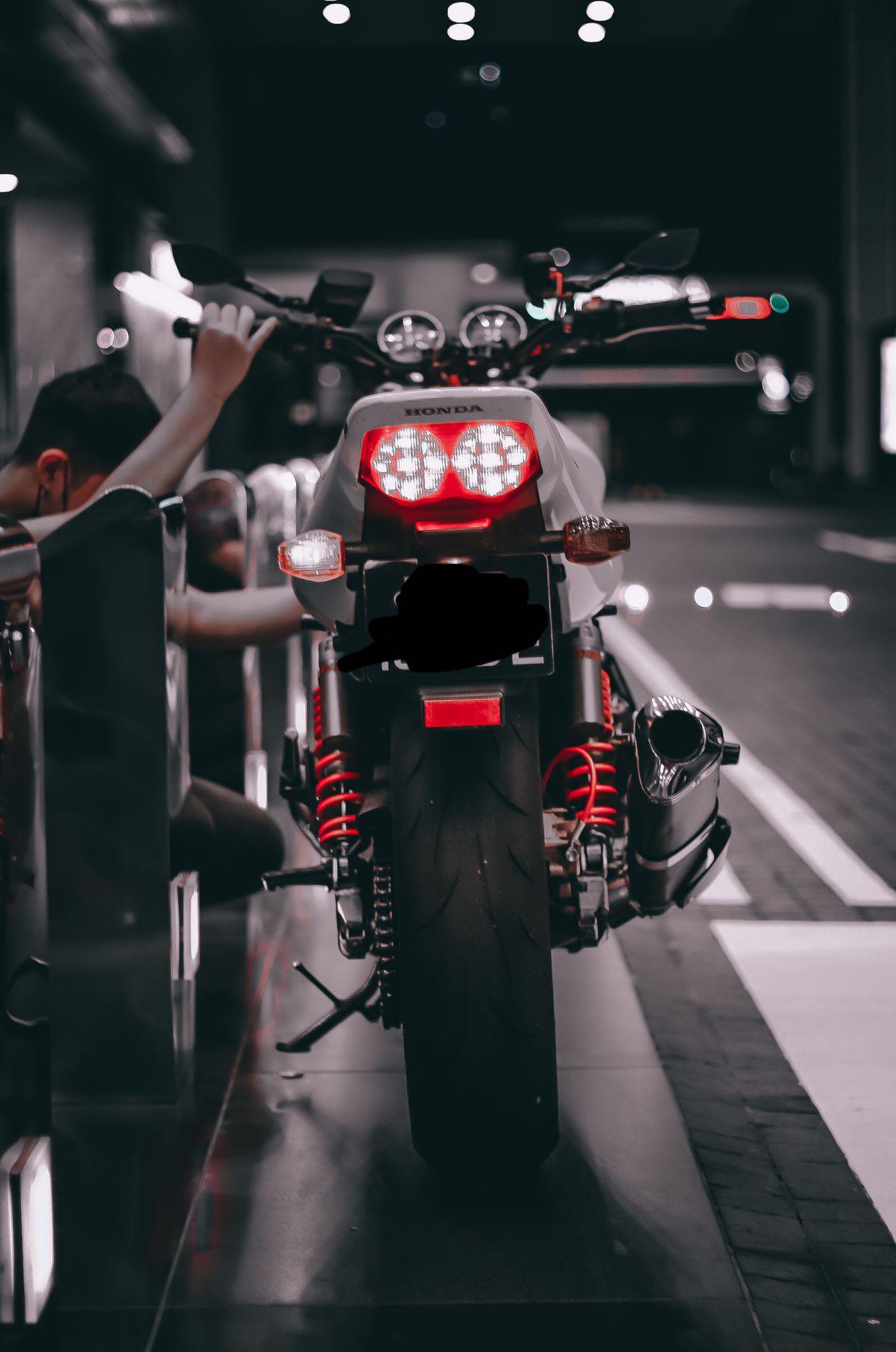 Honda Cb400 Sf Spec 3 Motorcycles Motorcycles For Sale Class 2a On Carousell