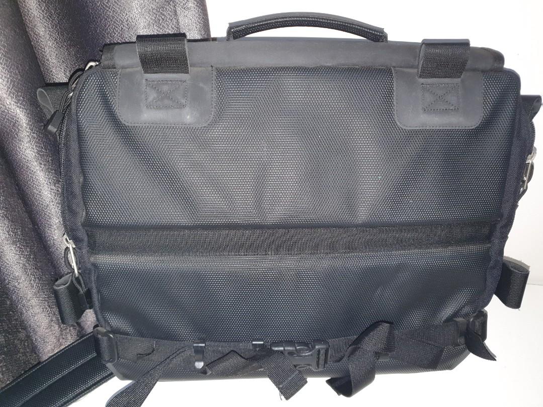 Kriega Urban EDC messenger bag, Motorbikes, Motorbike Parts