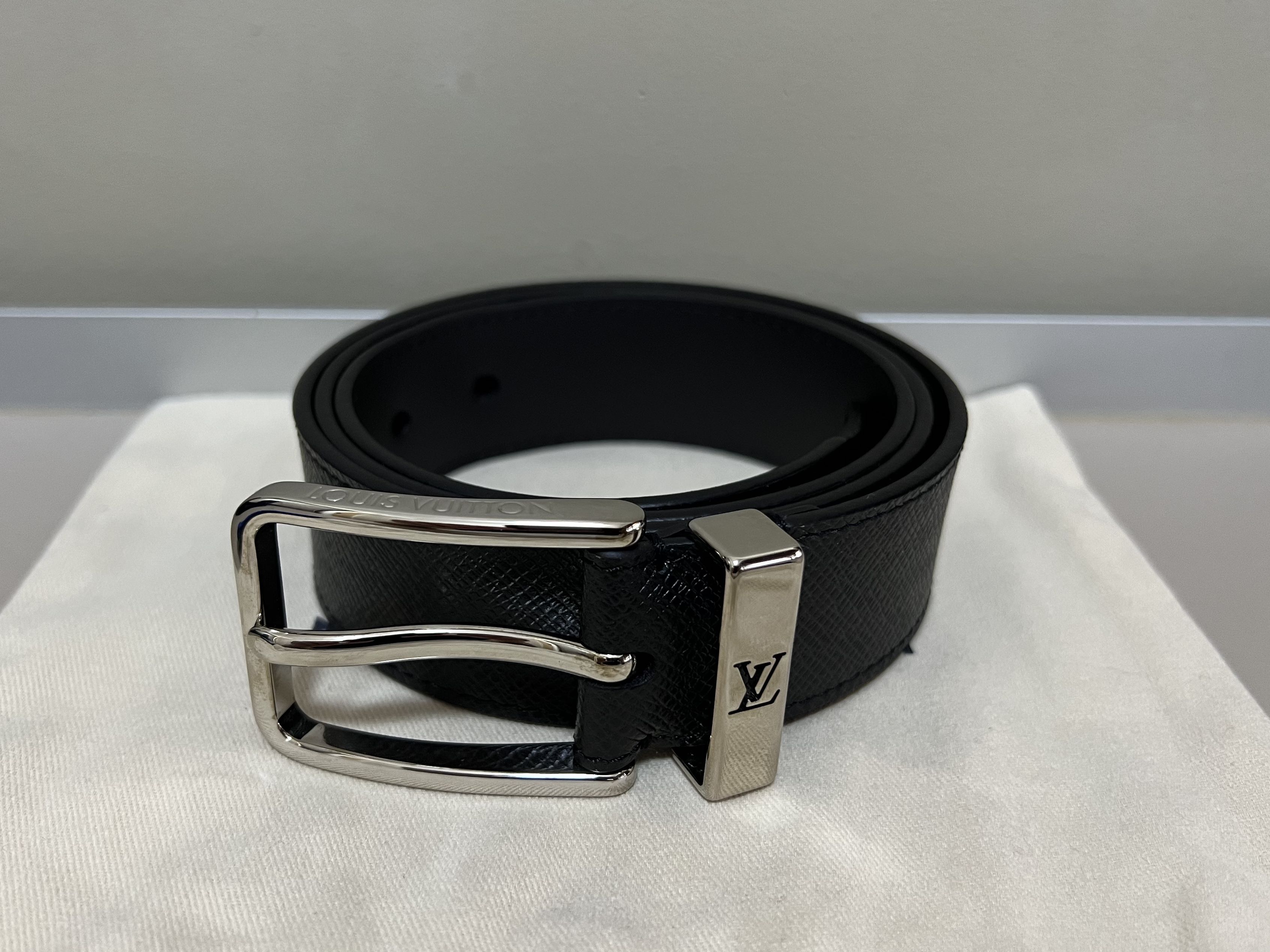 Louis Vuitton Pont Neuf 35mm Taiga Leather Belt - Black, Luxury ...