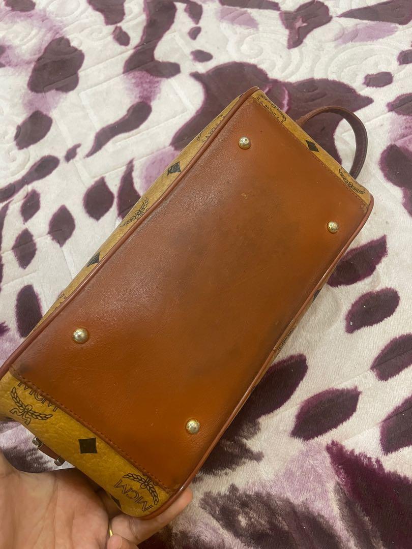 Mcm banana bag
