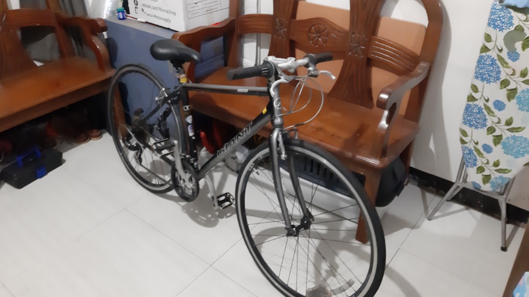 Murang bike GIANT for sale Sports Equipment Bicycles Parts