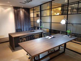 Nicely renovated space at Tong Lee Building Near Mattar Mrt and eateries