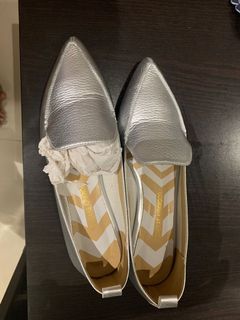 （分類：）位於 。 由 notsharpbutclassy 提交（商品編號 1118944295，圖片 1）。簡介： 。