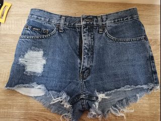 (Category: ) located in . Submitted by evmsss (Listing ID 1118963828, Image 1). Description: .
