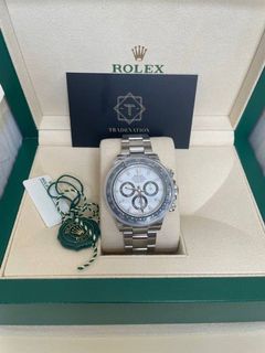 (Category: ) located in . Submitted by luvshopping15 (Listing ID 1118927892, Image 1). Description: .