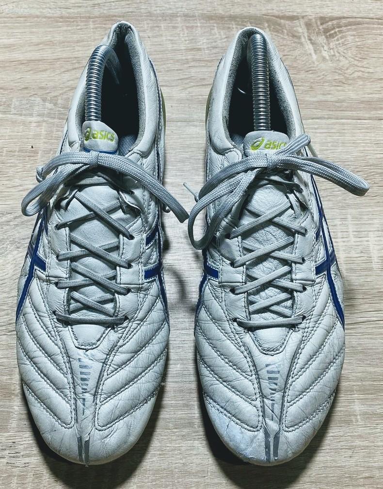 sepatu bola asics ds light