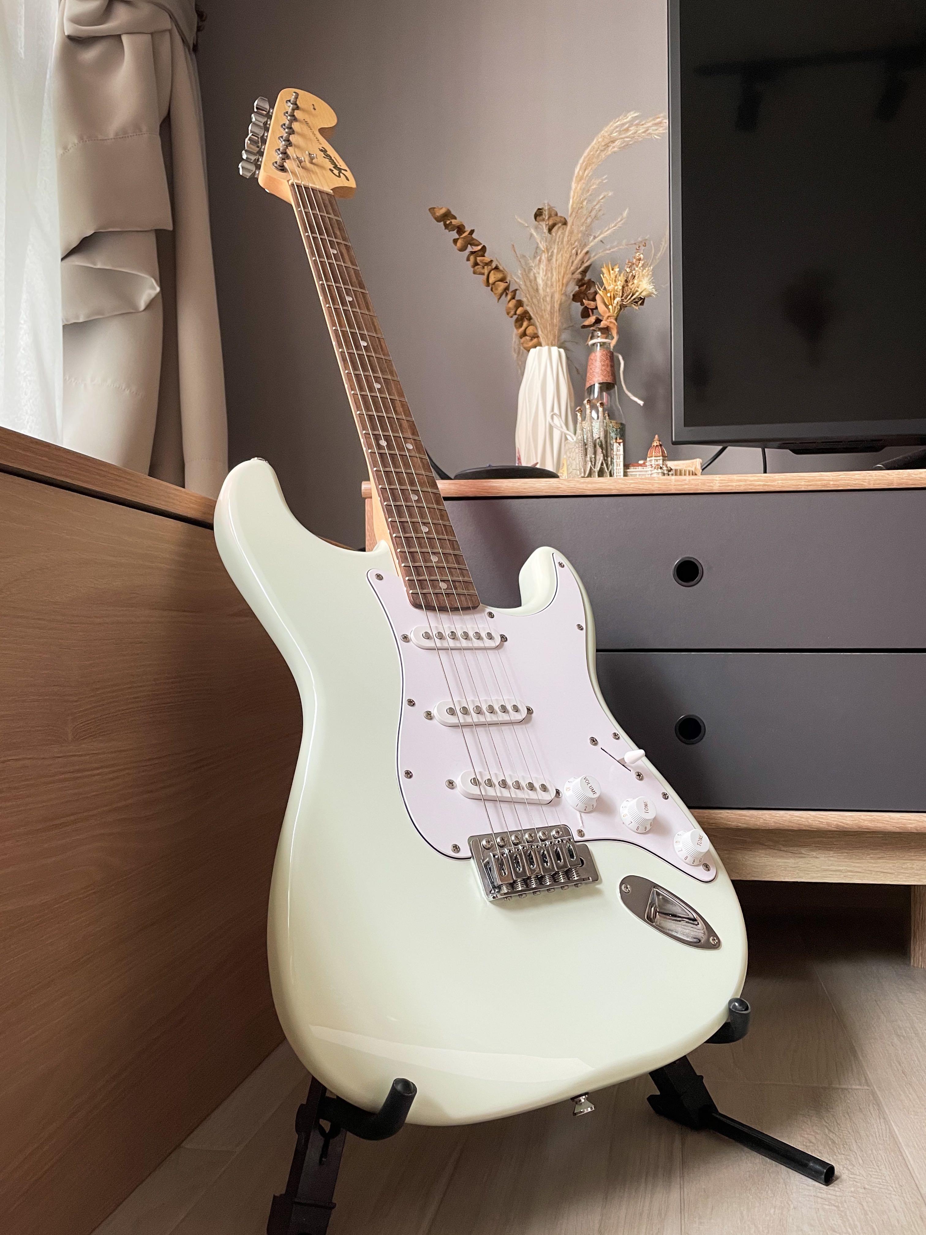 Squier fsr affinity stratocaster deals sonic blue