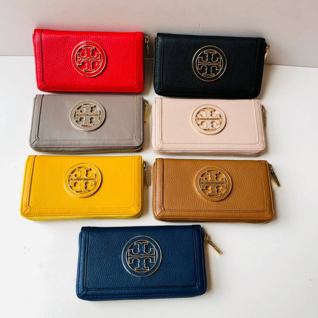 Tory Burch Amanda Wallet, Women's Fashion, Bags & Wallets, Purses & Pouches  on Carousell