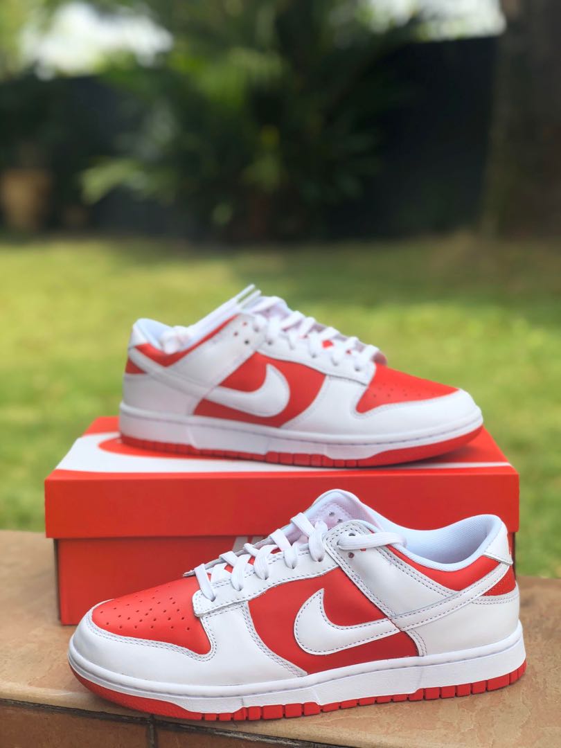 championship red dunks on feet
