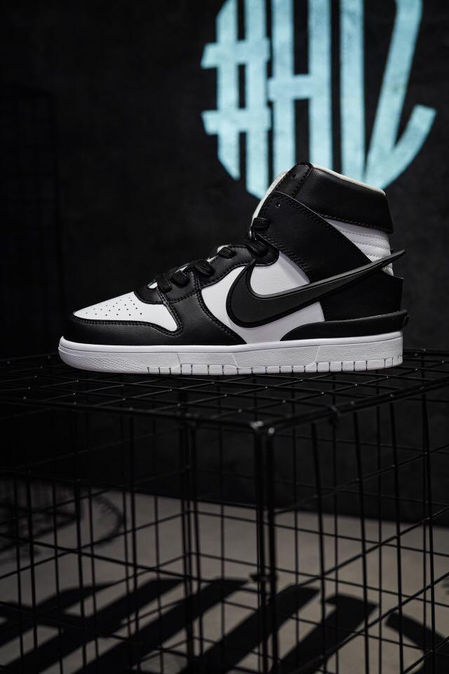 sb dunk x ambush