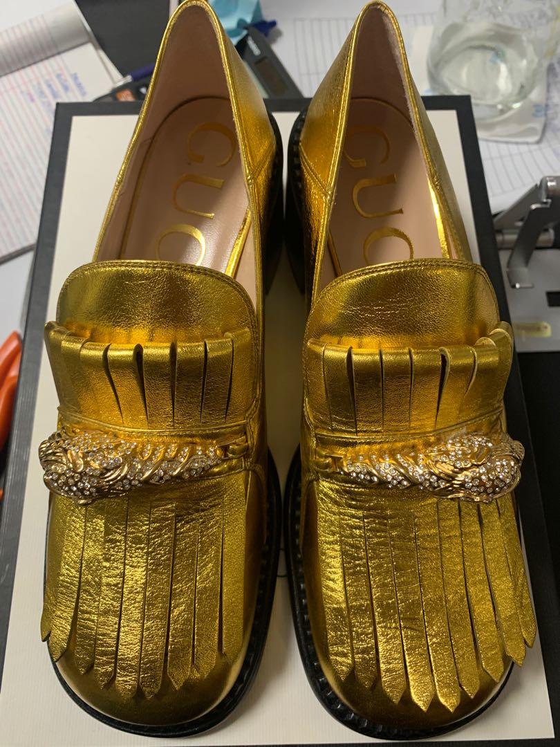 Authentic Gucci shoes (Category: Loafers) located in Liliw. Submitted by eleglance (Listing ID 1119116540, Image 2). Description: Authentic Gucci Brand new Sale na po dahil na stock ng matagal sa store because of covid Size 38 1/2 Complete inclusion .